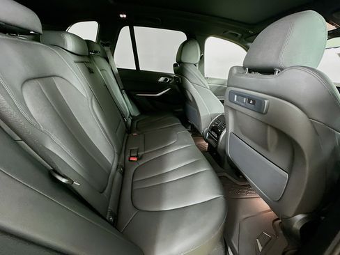 Used 2022 BMW X5 xDrive40i w/ Premium Package image 36