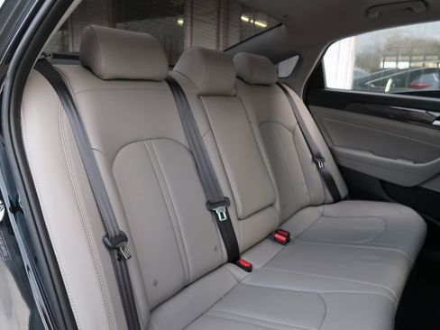 Used 2018 Hyundai Sonata Limited image 37