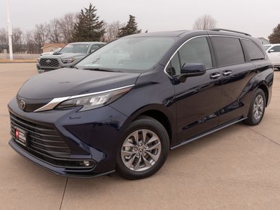 New 2026 Toyota Sienna XLE