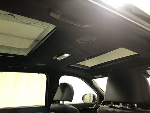 Used 2022 Hyundai Palisade Calligraphy image 13