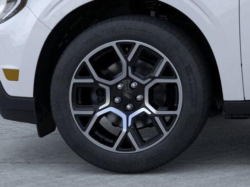 New 2026 Ford Maverick Lariat image 21