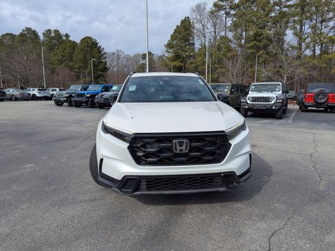 Used 2025 Honda CR-V Sport image 2