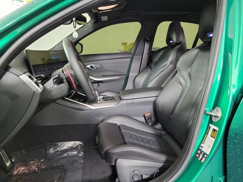 Used 2025 BMW M3 Competition image 9