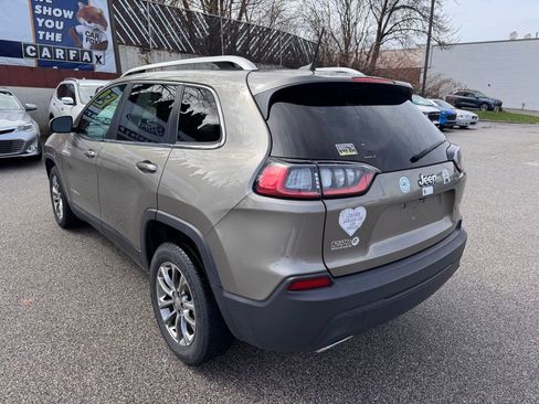 Used 2019 Jeep Cherokee Latitude Plus w/ Cold Weather Group image 3