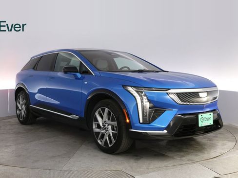 Used 2025 Cadillac Optiq Luxury 1 AWD/4WD image 13