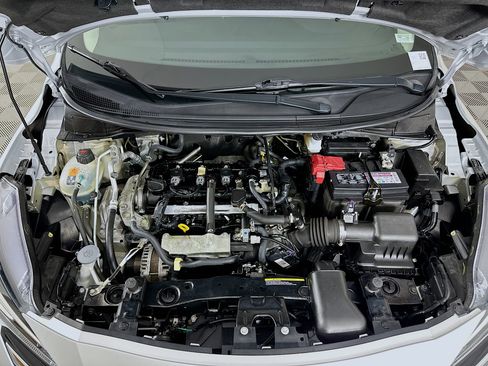 Used 2023 Nissan Versa SV image 31