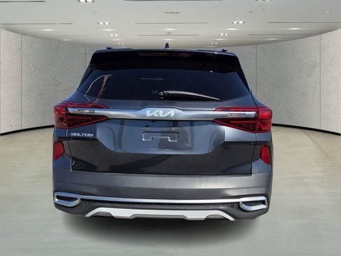 Used 2023 Kia Seltos EX image 4