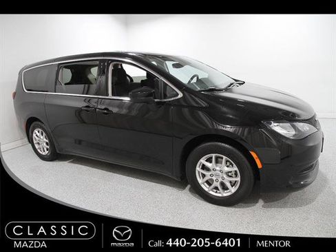 Used 2024 Chrysler Voyager LX image 1