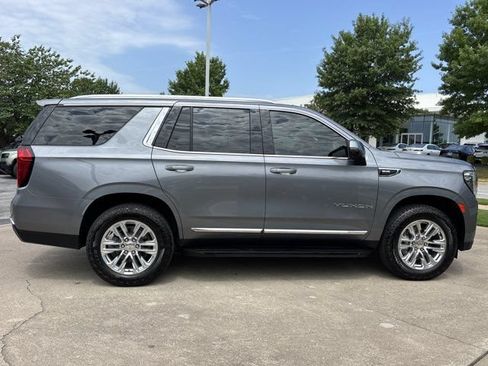 Used 2021 GMC Yukon SLT w/ SLT Premium Package AWD/4WD image 2
