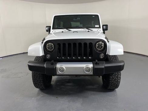 Used 2015 Jeep Wrangler Unlimited Sahara w/ Connectivity Group image 2
