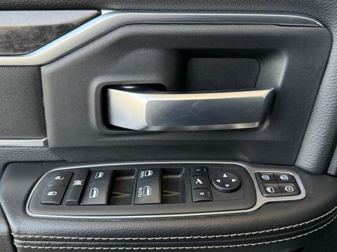 Used 2024 RAM 2500 Big Horn w/ Safety Group image 13