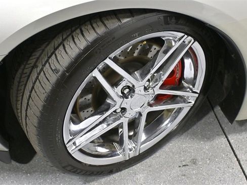 Used 2006 Chevrolet Corvette Base w/ Preferred Equipment Group image 9