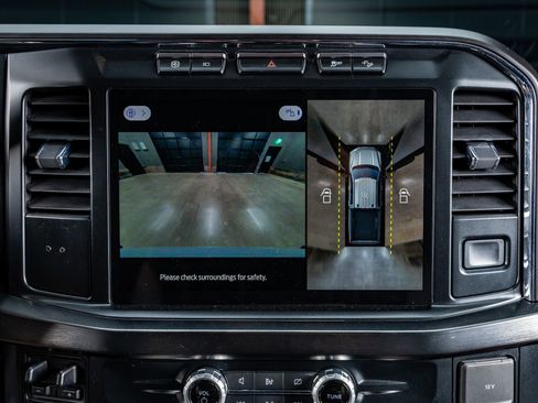 Used 2024 Ford F350 Lariat w/ Sport Appearance Package image 26