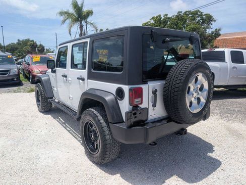 Used 2012 Jeep Wrangler Unlimited Sport w/ Max Tow Pkg AWD/4WD image 7
