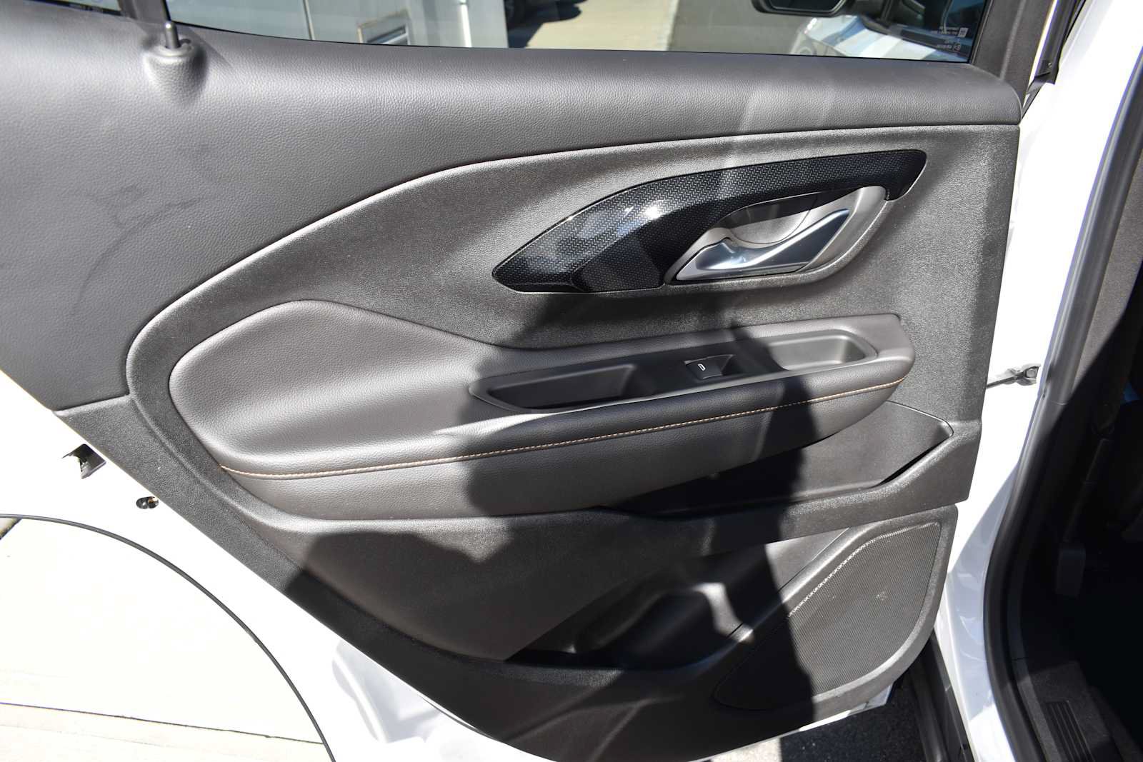 Used 2022 GMC Terrain AT4 w/ Infotainment Package II AWD/4WD image 14