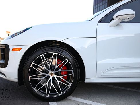 Used 2023 Porsche Macan GTS w/ Premium Package Plus AWD/4WD image 8