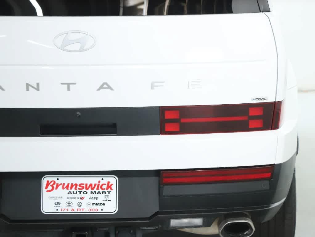 Used 2025 Hyundai Santa Fe SEL AWD/4WD image 44
