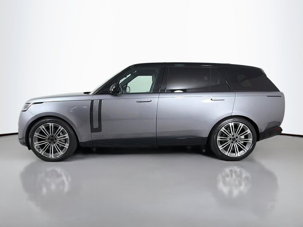 New 2026 Land Rover Range Rover Long Wheelbase SE AWD/4WD image 8