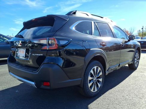 New 2025 Subaru Outback Limited image 4