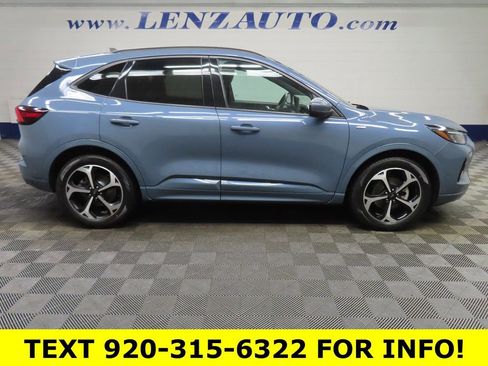 Used 2023 Ford Escape ST-Line Elite w/ Premium Technology Package image 2