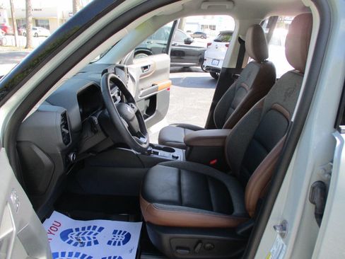 Used 2024 Ford Bronco Sport Outer Banks image 10