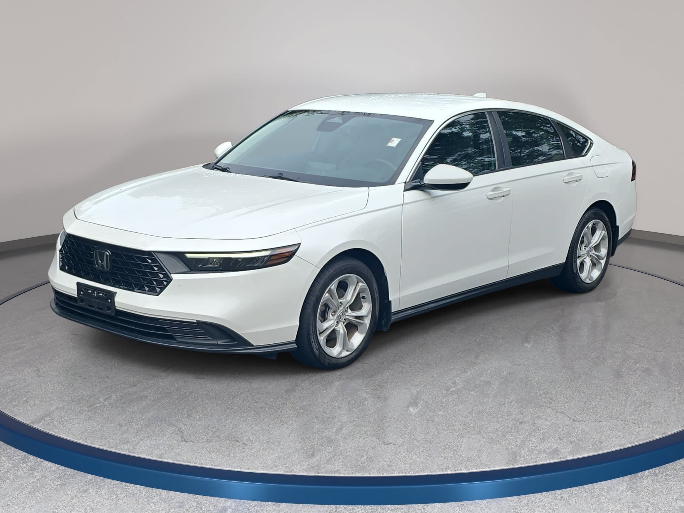 Used 2023 Honda Accord LX image 1