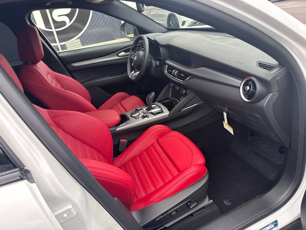 New 2026 Alfa Romeo Stelvio Sprint AWD/4WD image 65