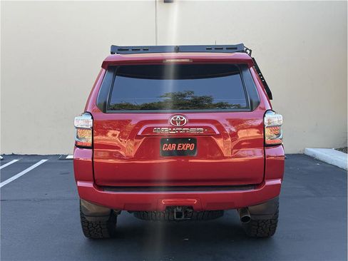 Used 2019 Toyota 4Runner SR5 Premium AWD/4WD image 5