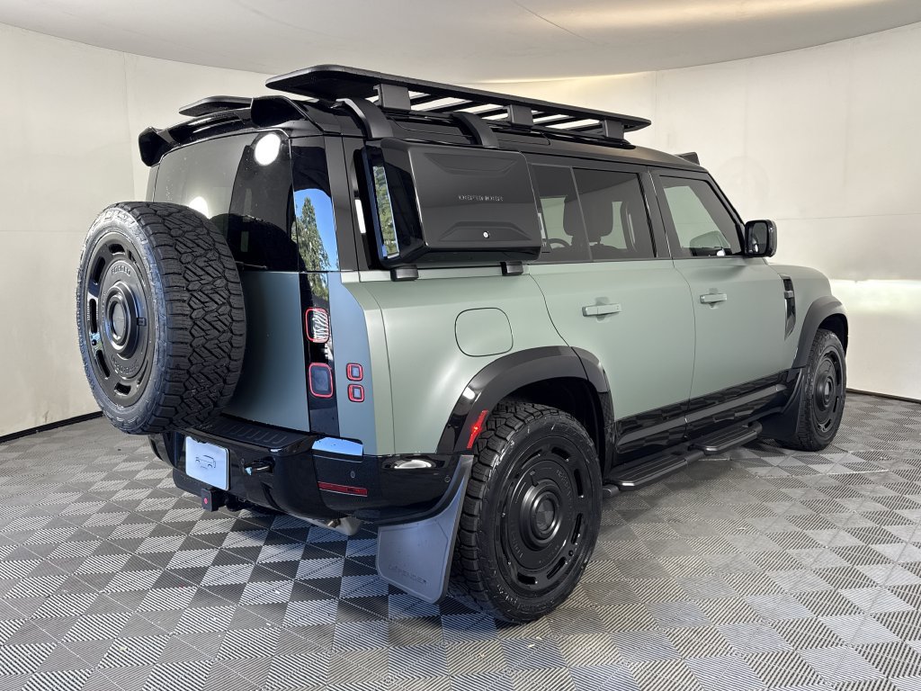 New 2026 Land Rover Defender 110 AWD/4WD image 7
