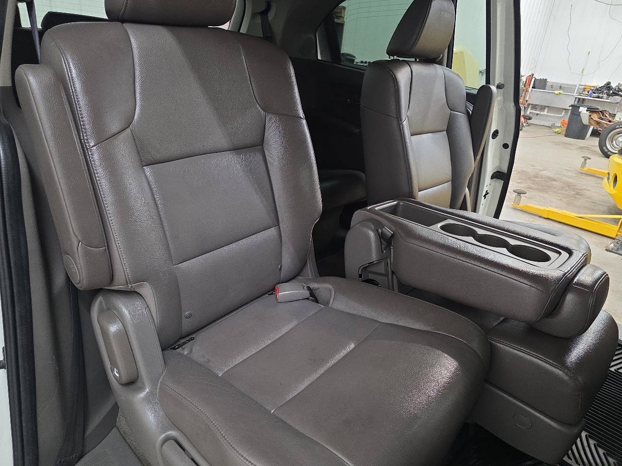 Used 2014 Honda Odyssey Touring image 37