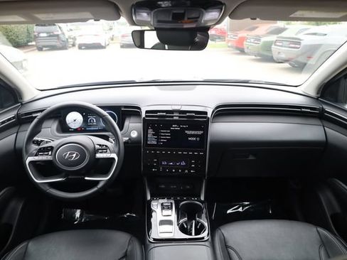 Used 2023 Hyundai Tucson Limited FWD image 12