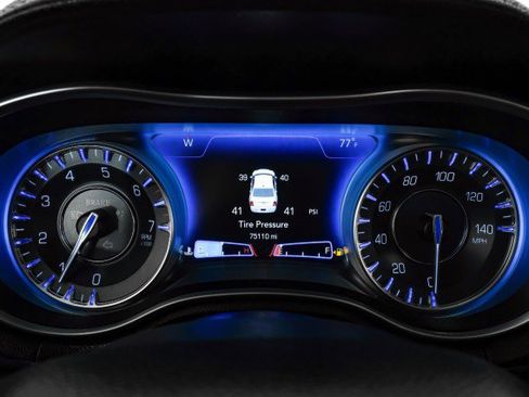 Used 2022 Chrysler 300 S image 17