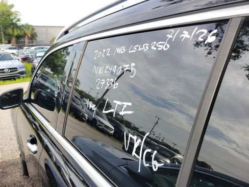 Used 2022 Mercedes-Benz GLB 250 image 6