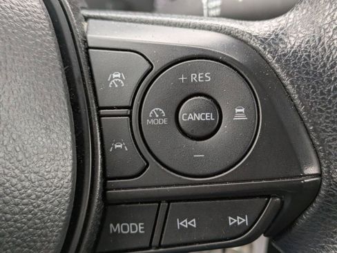 Used 2024 Toyota Corolla LE image 18