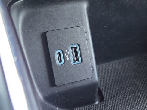 Used 2022 Ford F150 XLT w/ Equipment Group 302A High RWD image 21