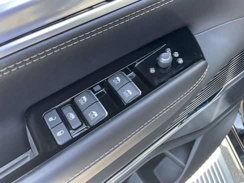 Certified 2025 Jeep Grand Wagoneer 4WD image 24
