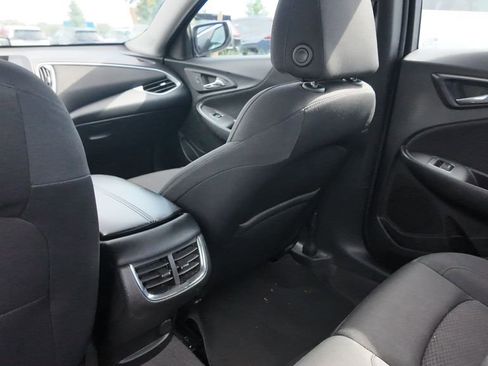 Used 2025 Chevrolet Malibu LT image 10