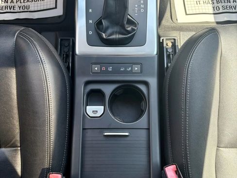 Used 2014 Land Rover LR2 HSE image 27