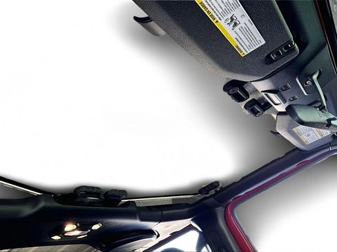 Used 2019 Jeep Wrangler Unlimited Sport S image 24