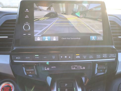 Used 2025 Honda Odyssey Sport-L image 25