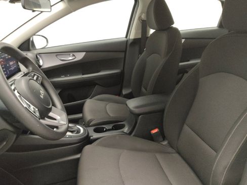 Used 2024 Kia Forte LXS FWD image 17