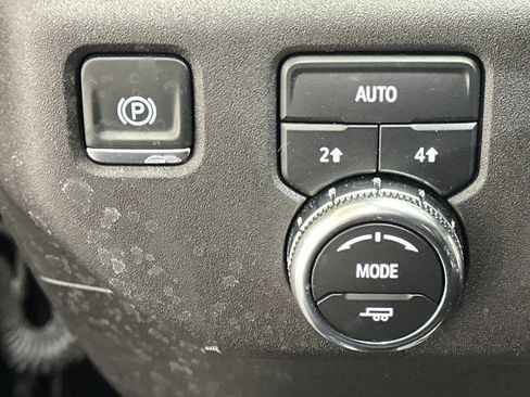 Used 2025 GMC Sierra 1500 Elevation image 37