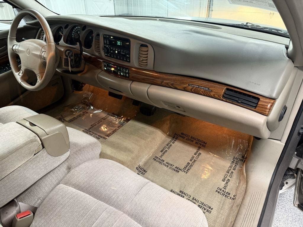 Used 2000 Buick Le Sabre Custom w/ Prestige Opt Pkg FWD image 32