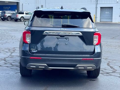 Used 2023 Ford Explorer XLT w/ Equipment Group 202A RWD image 16
