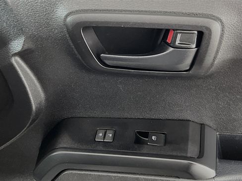 Used 2021 Toyota Tacoma SR w/ SR Convenience Package image 30