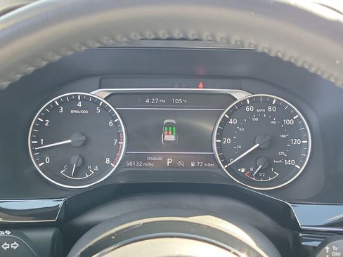Used 2022 Nissan Pathfinder SV FWD image 9
