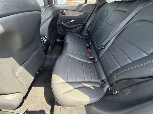 Used 2020 Mercedes-Benz GLC 300 image 25