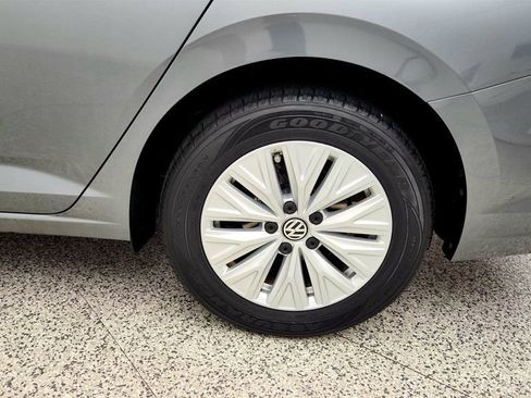 Used 2019 Volkswagen Jetta S w/ Driver Assistance Package FWD image 9
