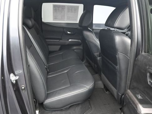 Used 2021 Toyota Tacoma Limited w/ Nightshade Package AWD/4WD image 13
