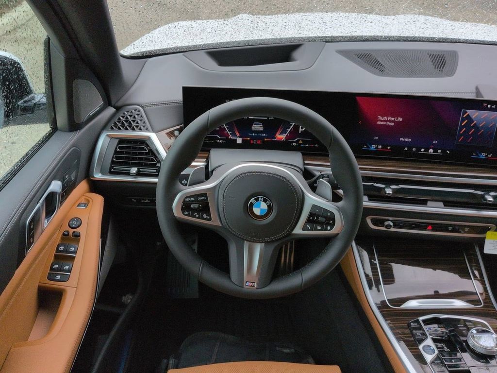 New 2026 BMW X5 xDrive40i w/ Executive Package AWD/4WD image 16